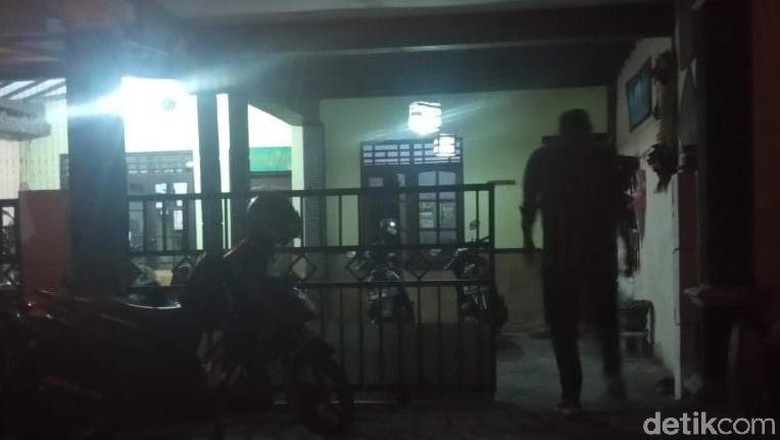 Densus Tangkap Seorang Terduga Teroris di Salatiga