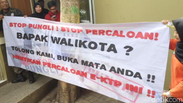 Muncul Selebaran Calo e-KTP Rp 600 Ribu di Kota Cimahi