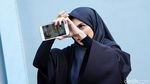 Dear Netizen, Asha Shara Nggak Lepas Hijab Kok