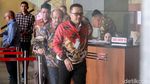 Berjaket Batik, Imam Nahrawi Diperiksa KPK