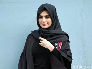 Kembali Unggah Foto Tanpa Hijab, Asha Shara Ngaku Ada Masalah