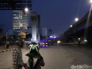 Demo di Flyover Makassar Ricuh, Polisi Tembakkan Gas Air Mata