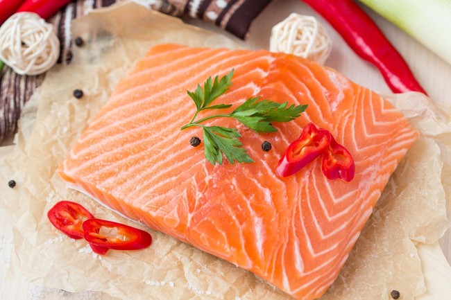 Dijuluki si Raja Ikan, Ini 5 Fakta Unik Soal Ikan Salmon