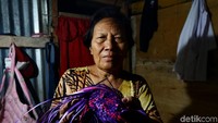 Detikcom bersama Bank BRI mengadakan program Tapal Batas yang mengulas perkembangan infrastruktur, ekonomi, hingga wisata di beberapa wilayah terdepan. Untuk mengetahui informasi dari program ini, ikuti terus berita tentang Tapal Batas di tapalbatas.detik.com!
