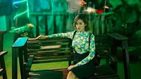 Pose candidnya saat menikmati waktu di Genting Higlands, Malaysia. (fykaaschaa/Instagram)
