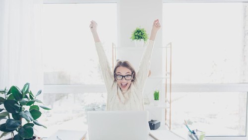 The busy businesswoman working online on a smartphone during a break