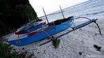 Lewat Perahu Kecil, Kamarahan Sukses Sarjanakan Anak