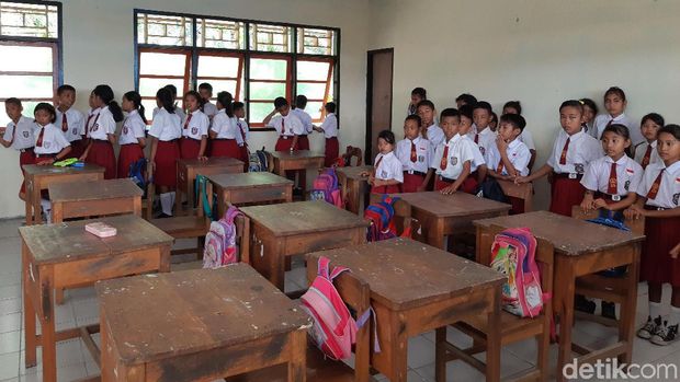 Tradisi Ulang Tahun Anak-anak di Ujung Utara Indonesia