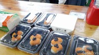 Selain minuman boba, juga ada tenant makanan yang dilengkapi dengan bola-bola tapioka. Seperti sushi boba yang satu ini. Foto: dok. detikFood