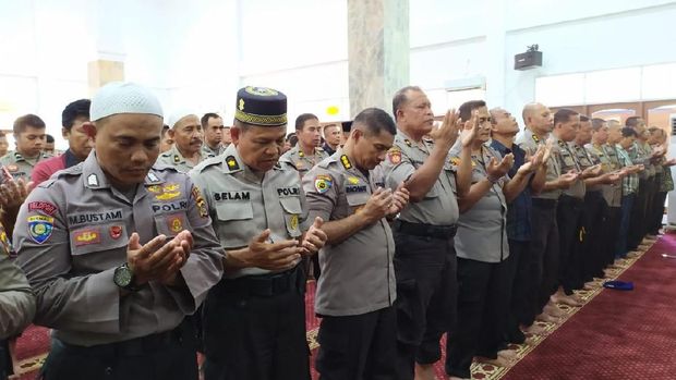 Dua Mahasiswa Tewas, Polda Sultra Gelar Salat Gaib