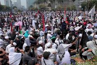 Gelombang Demo: Dari #GejayanMemanggil hingga Aksi Buruh Depan DPR