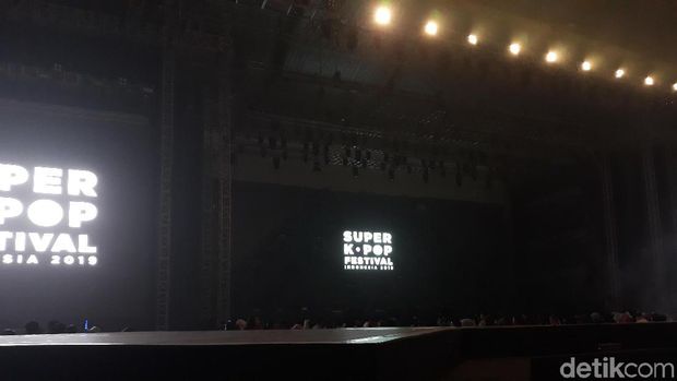 Ha Sung Woon Sukses Panaskan 'Super K-Pop Festival