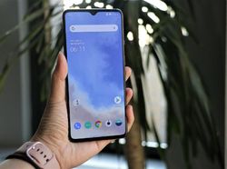 Penampakan OnePlus 7T, Pesaing iPhone 11 Harga Rp 7 Jutaan