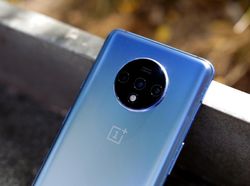 Penampakan OnePlus 7T, Pesaing iPhone 11 Harga Rp 7 Jutaan