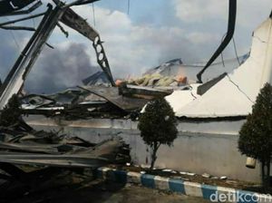 Api yang Lalap Gudang Kapas Sritex Berangsur Padam