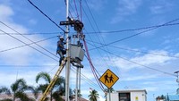 Sebelumnya pada hari Rabu (26/9), PLN berhasil memulihkan sistem kelistrikan yang sempat terganggu pasca gempa di wilayah Kota Ambon dan sekitarnya dimana sebelumnya 2 (dua) penyulang yang menyalurkan listrik mengalami gangguan sehingga menyebabkan padam sebesar 16 MW. Istimewa/Dok. PLN.