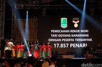 Ini Tari Massal Terbanyak, 17-an ribu Orang Bergoyang Karawang