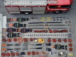 Membongkar Isi Dalam Mobil Ambulans, Polisi dan Pemadam