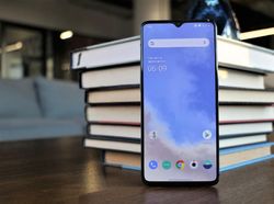 Penampakan OnePlus 7T, Pesaing iPhone 11 Harga Rp 7 Jutaan