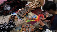 Dirjen Industri Kecil Menengah dan Aneka (IKMA) Kementerian Perindustrian (Kemenperin) Gati Wibawanigsih mengatakan, saat ini, Indonesia menempati posisi keempat produksi alas kaki dunia sepanjang  2018 mencapai 1,41 miliar pasang sepatu.
