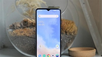 Memori internalnya hadir dalam dua opsi 128 GB dan 256 GB. Foto: Engadget