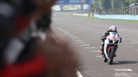 Balapan kemudian dilanjutkan dari komunitas B untuk kelas yang sama, 150cc.