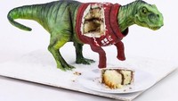 T-Rex Cake kelihatan sayang banget untuk dimakan. Kue ini terbuat dari tiga lapis bolu vanilla yang dihias mirip T-Rex. Foto: Istimewa