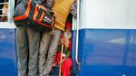 Ngeri! Naik Kereta di India Sampai Begini