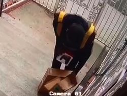 Potret Pengantaran Barang Toko Online yang Ngawur Total