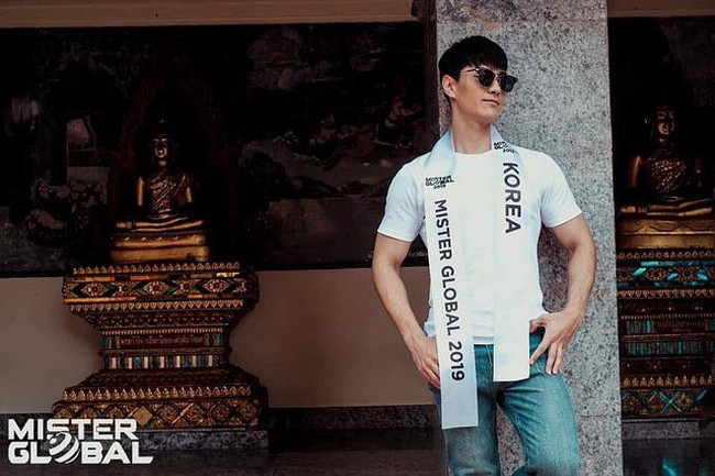 Motto Inspiring Gentleman dipilih karena kami yakin para kontestan dan juaranya bisa memotivasi dan menginspirasi orang lain, kata juru bicara Mister Global 2019 Kitti Kamjunsa, seperti dikutip dari Bored Panda. Foto: Instagram/@tim_jongwoo