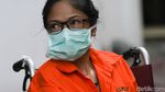 Tertangkap Narkoba, Putri Sri Bintang Pakai Kursi Roda