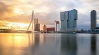 De Rotterdam merupakan gedung untuk perkantoran, hotel dan apartemen. Memiliki tinggi 151 m dan luas 160.000 meter persegi, De Rotterdam merupakan bangunan terbesar di Belanda (iStock)