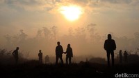 Begini penampakan indahnya kawasan wisata kemah kampung Cai di kabupaten Bandung.