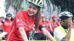 Serunya Gowes Cantik Bareng Mikha Tambayong di Jakarta Heart Bike 2019