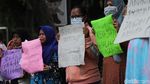 Kutuk Aksi Kekerasan Demo DPR, Emak-emak Orasi di Polda Metro