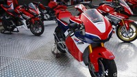 Kelas tersebut hadir untuk memberikan kesempatan bagi tim-tim balap umum untuk menguji performa tinggi dari CBR Series.