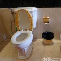 Villa ini dilengkapi berbagai fasilitas seperti lapangan badminton, lapangan tenis, kolam renang, serta meja ping pong. Foto: Gresnia Arela