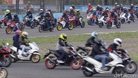 Seperti seri-seri sebelumnya, para bikers Honda diberi kesempatan untuk menjajal panasnya aspal Sirkuit Sentul.