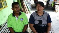 Melihat semangat Alfia, orang tuanya pun ikut menambah pundi-pundi tabungan anaknya ketika sedang ada rezeki berlebih.