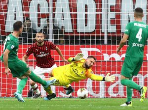 AC Milan Memble, Maldini Membela