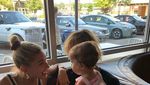 Romantisnya Justin Bieber dan Hailey Baldwin Saat Kulineran Bersama