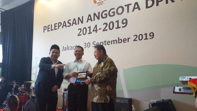 Dapat Pensiun dan Tabungan Hari Tua, Fahri: 17 Tahun Kerja untuk Negara