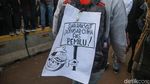 Ragam Poster Massa Aksi Demo Hari Ini
