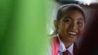 Ia berharap, selain semangat menabung, anak pertamanya ini bisa lebih giat belajar agar cita-citanya dapat tercapai.