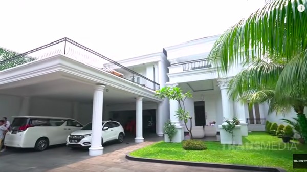 Foto: Intip Interior Rumah Iis Dahlia, Cicilannya Rp 250 Juta Sebulan