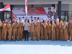 Polisi Bojonegoro Blusukan ke Sekolah Ajak Siswa Perangi Hoaks