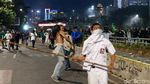 Potret Para Pendemo di Garis Terdepan