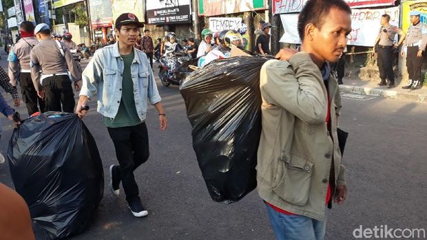 Peserta Aksi #gejayanmemanggil2 Tinggalkan Lokasi 