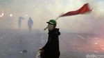 Potret Para Pendemo di Garis Terdepan