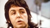 Paul McCartney memiliki keinginan sedikit lebih spesifik. Segala sesuatu mulai dari makanan hingga perabotan, harus bebas dari hewani dan semua orang disekitarnya juga harus vegan. Seperti Elton John, McCartney juga ingin menciptakan estetika di belakang panggung. Dia akan meminta tanaman berdaun, seperti bunga lili dan mawar Casablanca.Foto: Istimewa